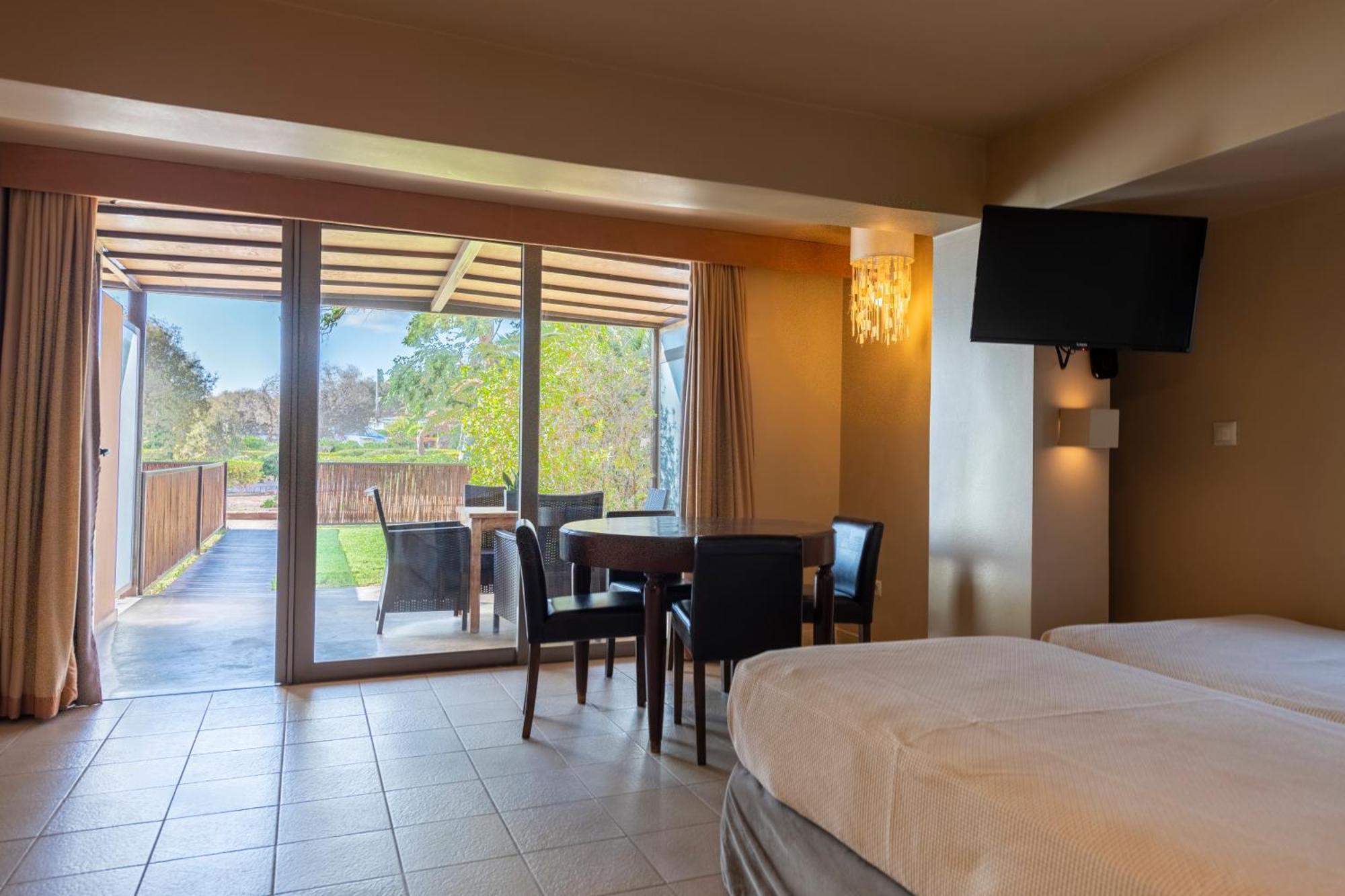 Aegeon Beach Hotel Sounion Bilik gambar